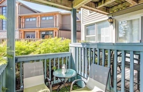 Craigleith Condo | Blue Mountain Luxury Studio - Crave TV