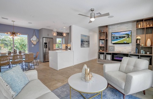 Imperial Point House | Blue Oasis. Pool, BBQ, Basketball Court