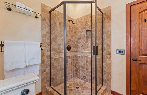 Summerland House | Blue Ocean View Retreat | Steps from the Beach | Perfect Coastal Getaway