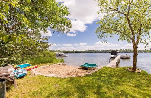 Breezy Point Cabin | Blue Ox Barn: a cozy Minnesota lakehouse with private beach and incredible views