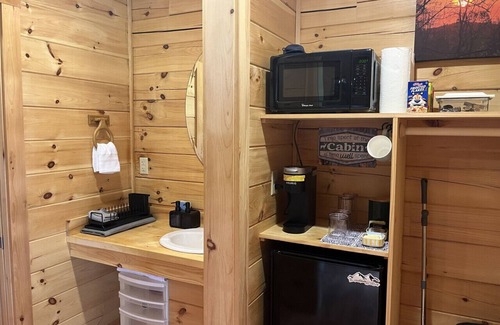 Floyd Cabin | Blue Ridge Bound Cabin 328