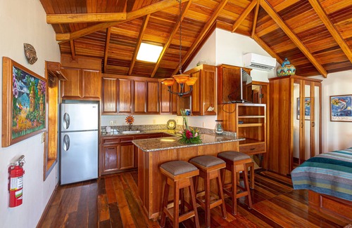 San Pedro Cabin | Blue Tang Inn