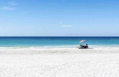Indian Rocks Beach Apartment | Blue Water Beachside Villa 1