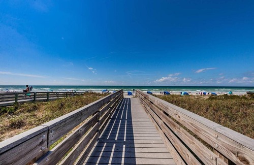 Indian Rocks Beach Apartment | Blue Water Beachside Villa 1