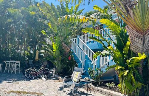 Indian Rocks Beach Apartment | Blue Water Beachside Villa 1