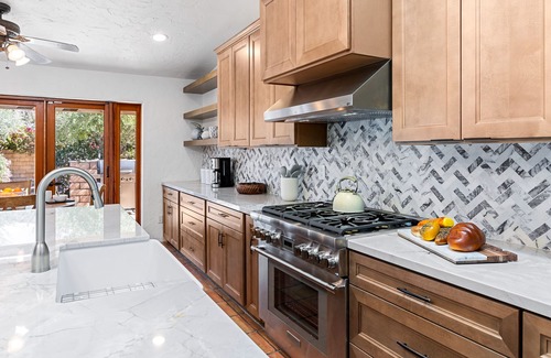 Palm Springs House | Blue Waters at Andreas Hills - Quiet & Serene Retreat with 75ft Pool