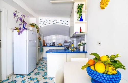 Chiesa Nuova House | Blue Waves – Stylish Amalfi Coast Retreat with Breathtaking Sea Views