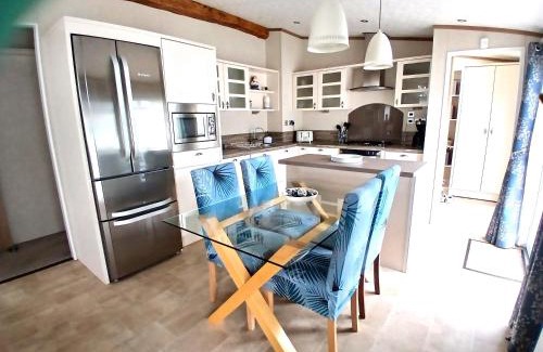 Skegness Resort | Bluebell Luxury 2 Bedroom Lodge perfect couples escape at Southview with pond view