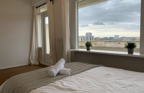 Municipality of Delft Bed & Breakfast | Bluebell Room 5 Balcony
