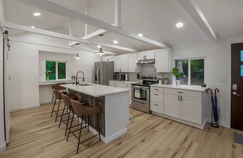 Union House | Blueberry Cabin 3bdrm near Alderbrook w/Hot Tub