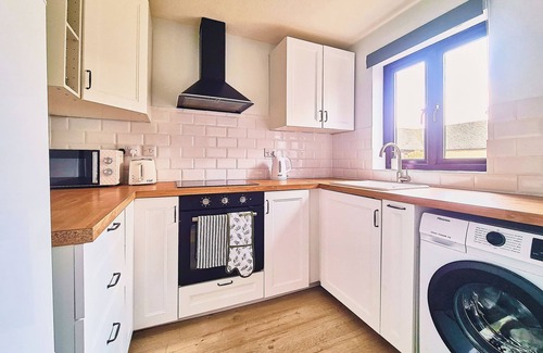 Bourton House | Bluebirds Cottage Light Airy 2BD Bourton