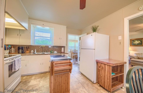 New Braunfels House | Bluebonnet Rr9084bc 1 Bedroom Home by RedAwning