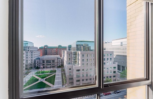 Ballston Apartment | Blueground | Ballston, pool & w/d, nr park