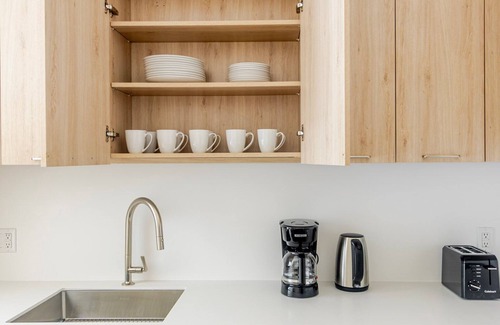 Clinton Hill Apartment | Blueground | Clinton Hill, pool, nr Fort Greene Park