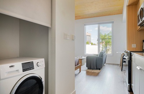 East Somerville Apartment | Blueground | East Somerville, rooftop, nr Prospect Park
