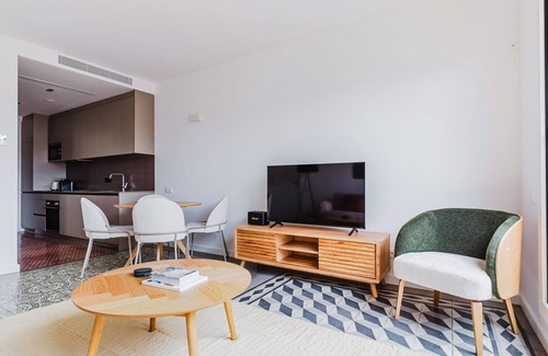 Sant Pere House | Blueground | El Born, elevator & w/d, nr Parc