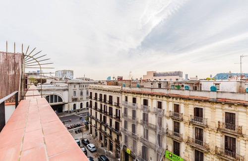Sant Pere House | Blueground | El Born, elevator & w/d, nr Parc