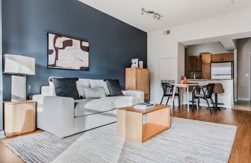 Dupont Circle Apartment | Blueground | Foggy Bottom, gym & pool, nr GWU