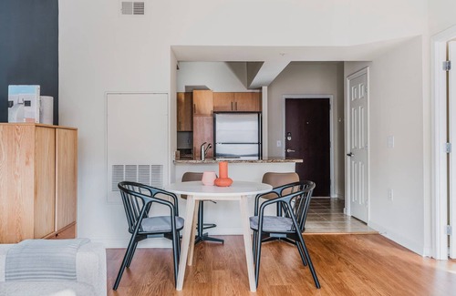 Dupont Circle Apartment | Blueground | Foggy Bottom, gym & pool, nr GWU