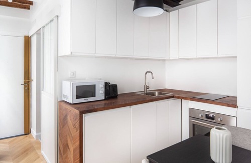 Arsenal Apartment | Blueground | Le Marais, nr Place des Vosges