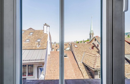 Niederdorf Apartment | Blueground | Zurich town hall, city view, nr Rathaus