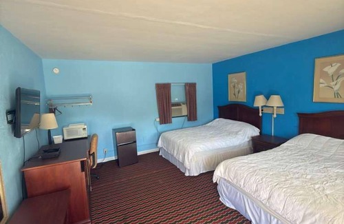 Ironto Hotel | BlueJay Motel - Salem - Roanoke I-81