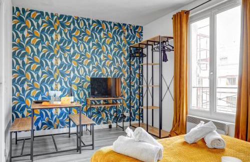 Bagnolet Apartment | Bluestay 142 - Charming Studio
