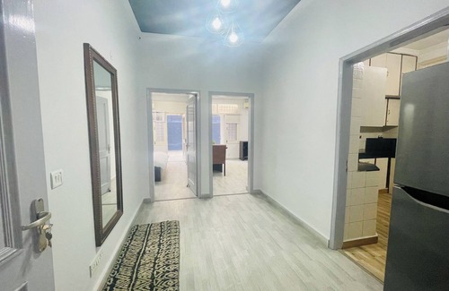 Sushant Lok Apartment | BluO 1BHK - DLF Galleria | Balcony, Suite