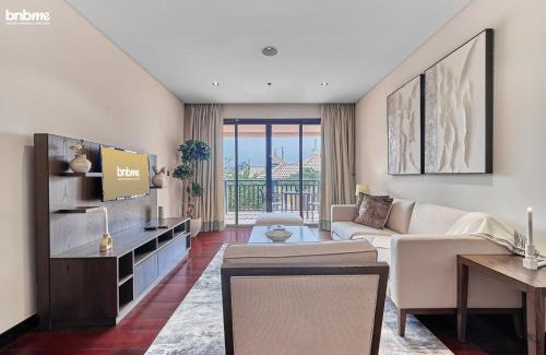 Palm Jumeirah Apartment | bnbme - Luxury 2BR Anantara Palm Apt Beachfront Lagoon Pools Balcony & Spa Access