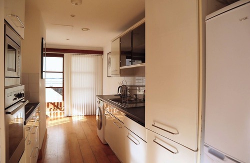 The City of London Apartment | BnBNook - 2BR Penthouse - Covent Garden and West End