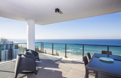 Burleigh Heads Apartment | Boardwalk Burleigh Beach