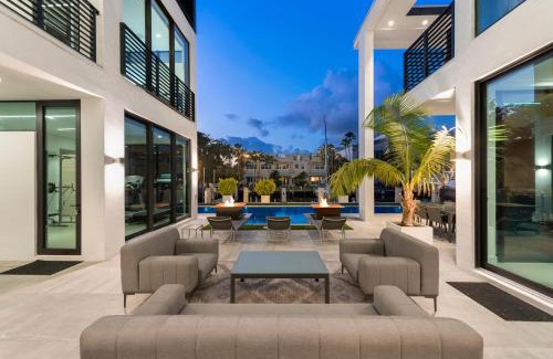 Coral Ridge House | Boardwalk Mansion