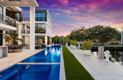 Coral Ridge House | Boardwalk Mansion
