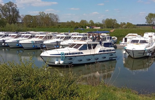 Pontailler-sur-Saone Boat Rental | Boat Pontailler-sur-Saône, 2 bedrooms, 8 persons