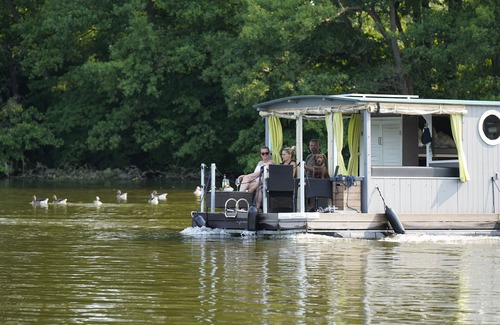 Priepert Boat Rental | Boat 'Priepert 2' in Mecklenburg Lake District with Covered Terrace