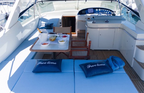 Mount Vesuvius - Pompei Boat Rental | Boat 'Sorrento Coast On The' with Sea View and Air Conditioning