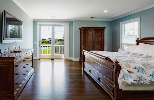 Remsenburg House | Boaters Delight! Waterfront Home