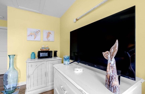 Gulf Hills Apartment | Boathouse - Petit Bois Island