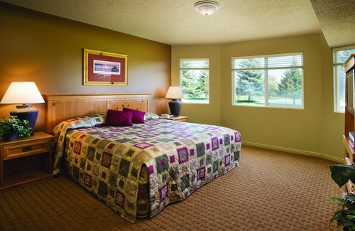 Harbor Village Resort | Boating, skiing, canoeing, yahoo!