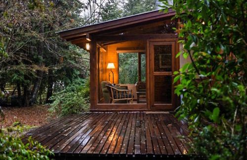 Villa La Angostura Ski Chalet | BOG Arken - Casa junto al río