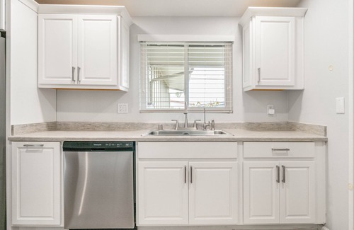 North Clairemont House | Bohemian Hideaway | Private Home & Hot Tub