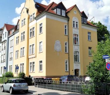Erfurt Apartment | BohnApartments - Münze im Brühl - Alte Oper - Theater - WLAN