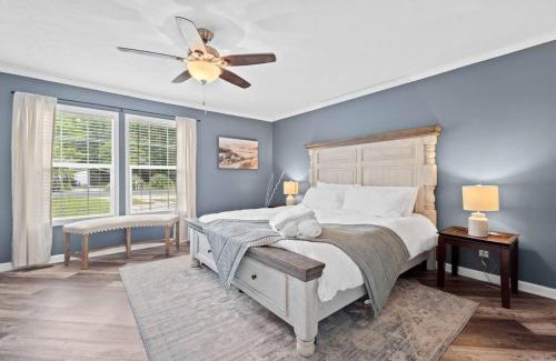 Ocean Isle Beach House | Boho Beach Home with Huge Kitchen