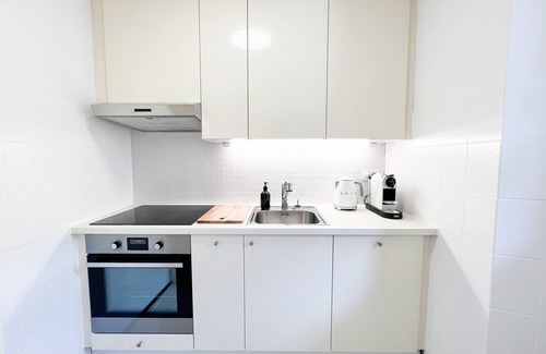 Vira House | ☼ Boho Lake House ☼ Private Beach ☼ Free Parking ☼ Home cinema Room ☼