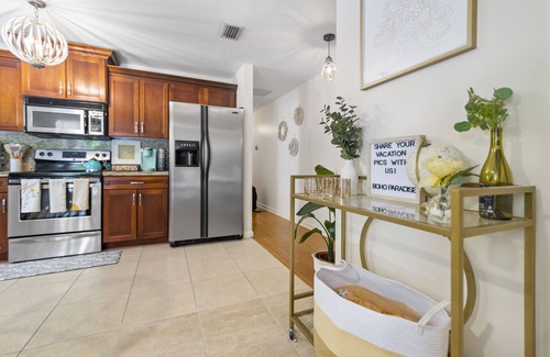 Southwest House | Boho Paradise w/Heated Saltwater Pool & Suite