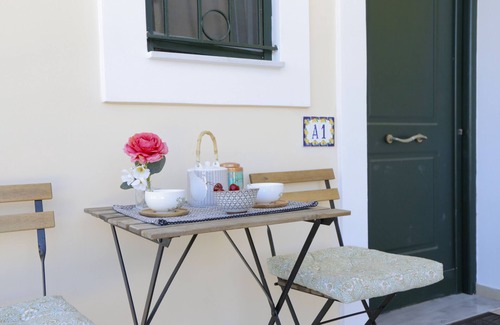 Aigio Apartment | Boho Studio with terrace and pool close to the beach