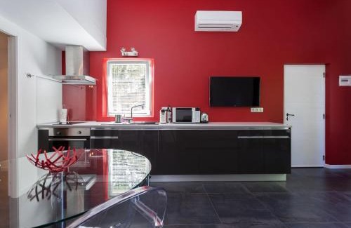 Roussillon Apartment | Bois de la Cour - Karine & Laurent