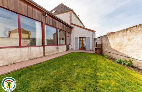 Saint-Just-Sauvage House | Bois Joly - Bagneux - Gîte