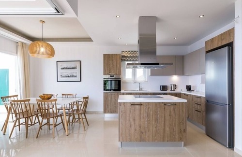 Spartylas Villa | Bolla D oro Luxury villas Villa Lunaria - Breathtaking from a luxury Villa