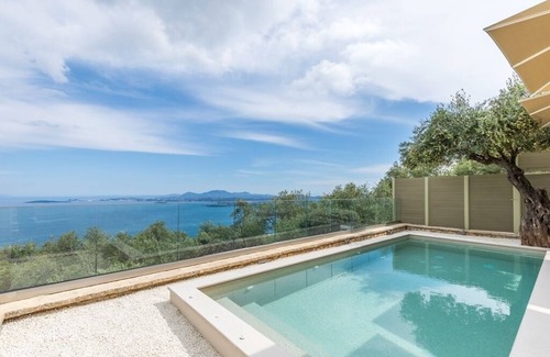 Spartylas Villa | Bolla D oro Luxury villas Villa Lunaria - Breathtaking from a luxury Villa